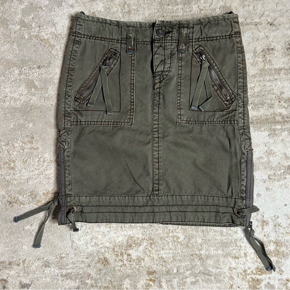 American Eagle Outfitters Dresses & Skirts - 🫒 Y2K| 90s-20s American Eagle Outfitters‎ Utility Cargo Skirt 🫒
